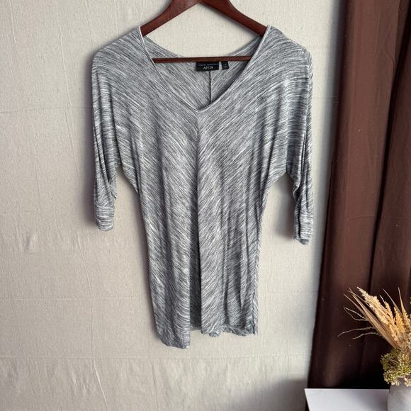 Apt. 9 Blouse Size M Gray Abstract Stripe Kimono Sleeve Lightweight Top - Picture 2 of 10